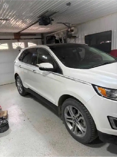 2016 Ford Edge Titanium