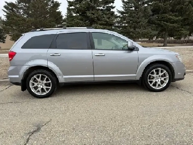 2015 Dodge Journey R/T. CROSS PKG AWD - 3RD ROW 7 SEATS - DVD Image# 1