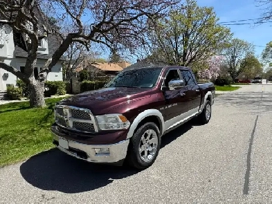 2012 Dodge Ram Laramie 5.7 hemi 4x4 full load 8500$ Image# 1