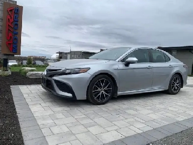 2021 Toyota Camry Hybrid SE $171.64 Bi-weekly Image# 1