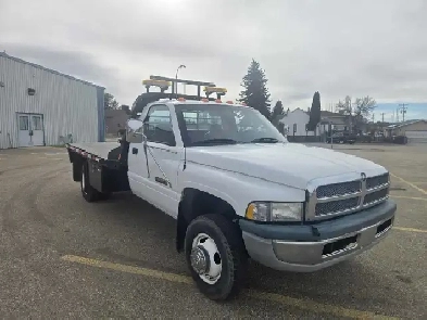 Forsale 1999 Dodge 3500 two wheel drive with under 77000 kms