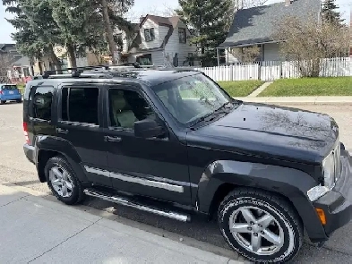 2010 Jeep Liberty Limited  Trail Rated 4x4  WinterReady SUV