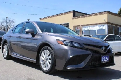 2024 Toyota Camry SE Auto