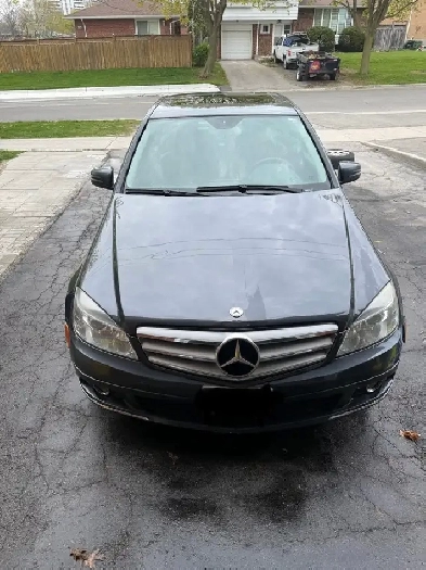 2010 Mercedes C250   4MATIC AWD