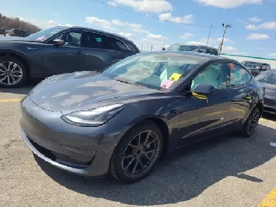 2022 Tesla Model 3 Standard Range l RWD l LFP Battery l FSD Comp