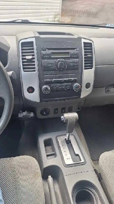 Nissan frontier 2010