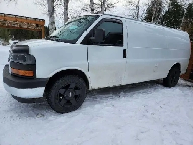 GMC SAVANA 2O17