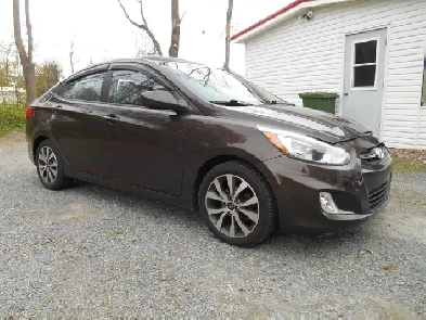 2015 Hyundai Accent, 4 Door Sedan.. New MVI