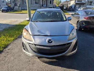 2010 MAZDA3 · Sedan · 215 000 kilomètres au compteur