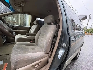 1998 Toyota Sienna LE 3dr Mini-Van