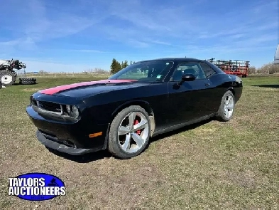 2010 Dodge Challenger SRT-8 Up For Online Auction!