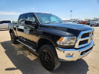 2018 Ram 2500 Crew Cab 4X4 ST 6.7L MANUAL - Rebuilt Title