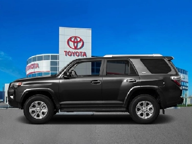 2016 Toyota 4Runner SR5 - Navigation - Sunroof