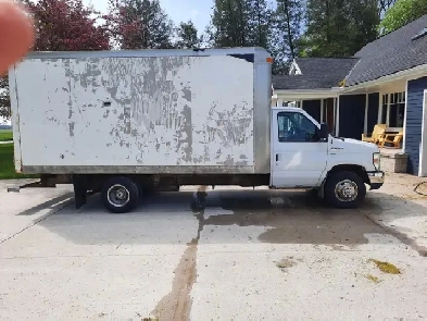 2011 Ford 450 Cube Truck