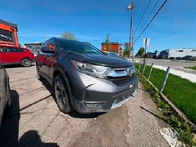 Honda CR-V 2017 Automatique 198km $15 995. Rusty 450-820-0550