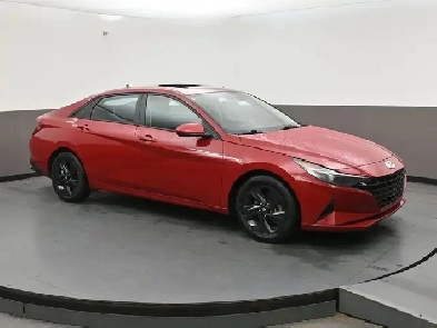 2022 Hyundai Elantra Preferred Tech Sunroof, Heated Seats/Wheel,