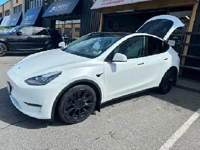 (For Sale) 2022 Tesla Model Y Long Range