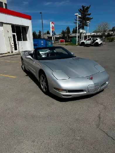 2001 Chevrolet Corvette Convertible - 6 Speed Manual