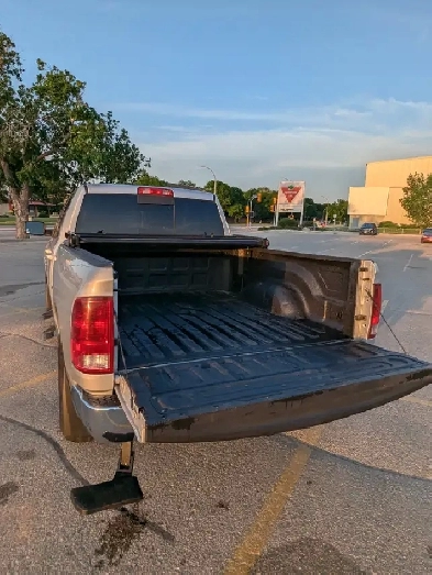 2016 RAM 1500 SLT for Sale $19499.99 O.B.O.