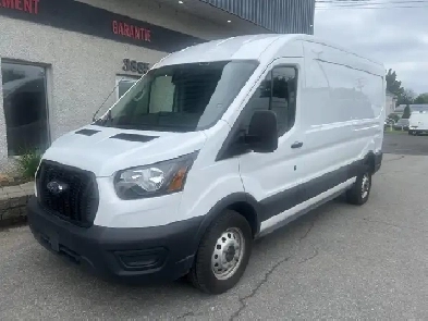 2023 Ford Transit fourgon utilitaire AWD - toit moyen - 130