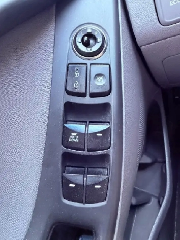 2014 Hyundai Elantra 4dr Automatic.1.8 l