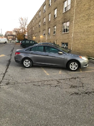 FOR SALE: 2011 Hyundai Sonata