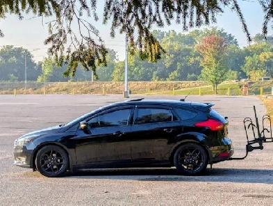 2017 FORD FOCUS SEL HATCHBACK AS-IS SALE!