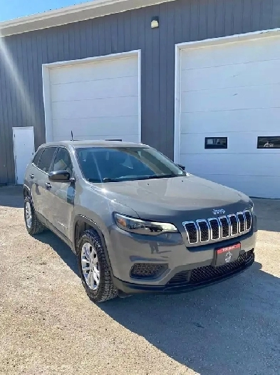 2022 Jeep Cherokee Sport