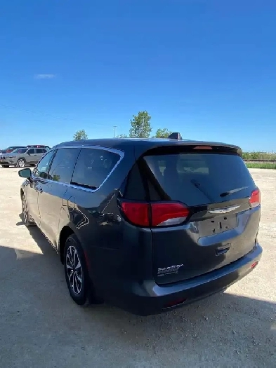 2017 Chrysler Pacifica LX