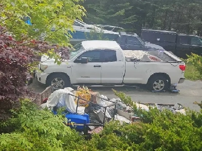 2010 Toyota tundra (not drivable)