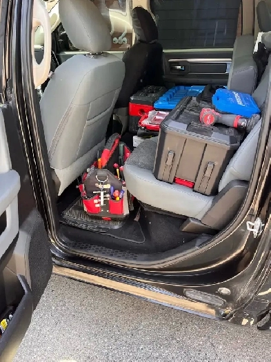 2019 Dodge Ram 1500 Classic SLT Crew Cab