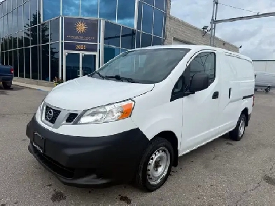 2015 Nissan NV200 SV -Cargo Minivan