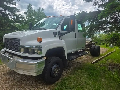 CHEVROLET KODIAK CREWCAB 4X4 LOWLOW KMS