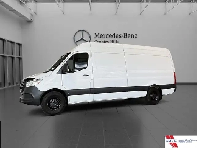 2020 Mercedes-Benz Sprinter V6 2500 Cargo 170 170 WB Low km's! N