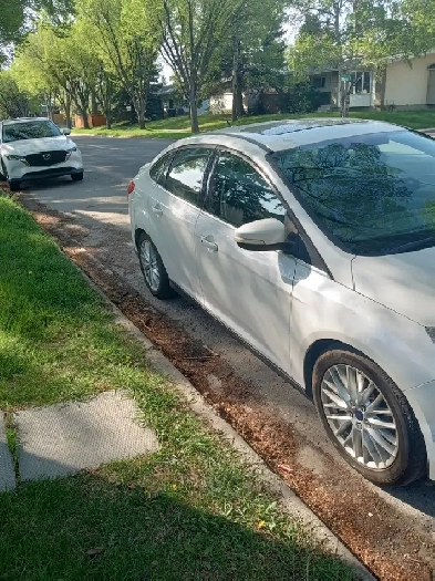 2014 FORD FOCUS TITATIUM top of the line, with all options