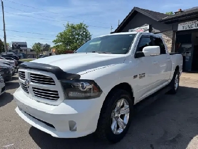 2015 Ram 1500 4WD Crew Cab 140.5' Sport