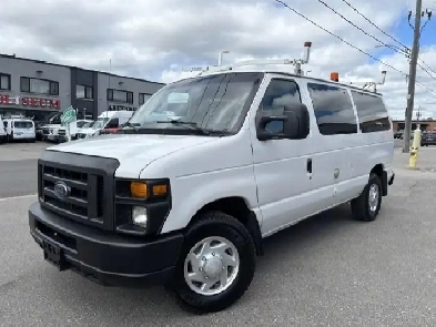 2009 Ford Econoline Cargo Van E-250 ONLY 80,000KM-LADDER RACKS-D