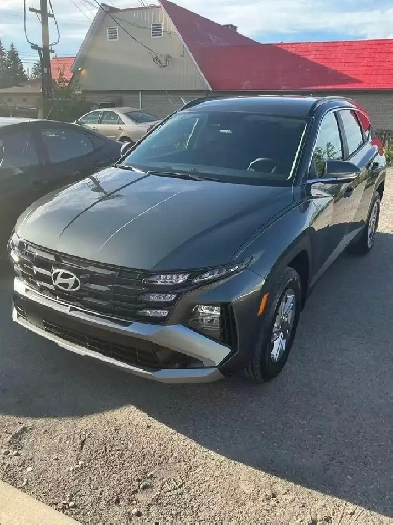 2025 Hyundai Tucson Preferred AWD - Only 2,219 KM - Like New