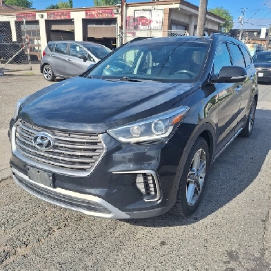 2017 Hyundai Santa Fe XL Limited Financing available! Pre-sale i