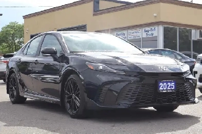 2025 Toyota Camry SE CVT hybrid