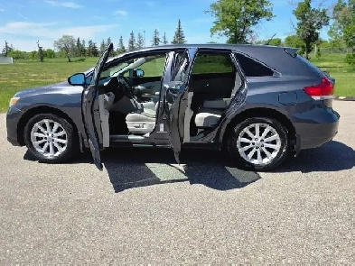 2009 toyota venza awd low mileage suv