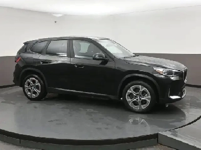 2025 BMW X1 xDrive Premium Drivers Assist Only 21k! Apple CarPl