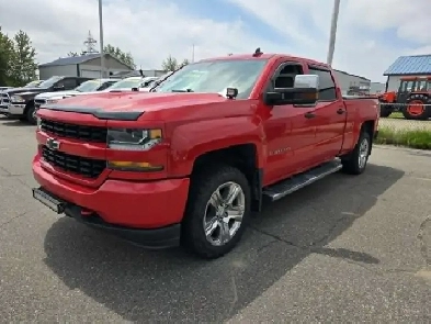 2018 CHEVROLET Silverado 1500 4X4, V8, CREW CAB, BOITE DE 6.5 PI
