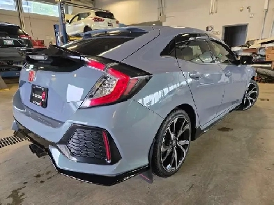 2019 Honda Civic Hatchback Sport Touring | No Accidents