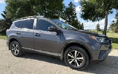 2018 Toyota RAV4 LE AWD ONE OWNER - REAR CAMERA -WARRANTY INCL