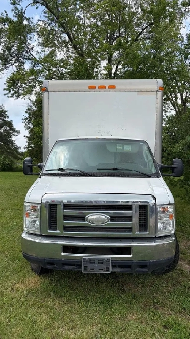 2014 Ford Econoline Commercial Cutaway E450