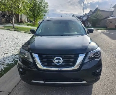 2018 Nissan pathfinder  platinum