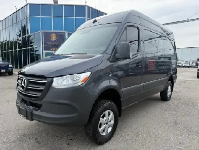 2020 Mercedes-Benz Sprinter Cargo Van CARGO - 4 x 4