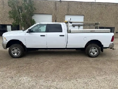 2018 Ram 2500 SLT 6.4L HEMI 4WD Crew Cab For Sale.