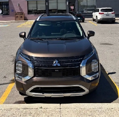 2022 Mitsubishi Outlander LE
